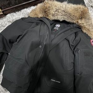 Men’s Canada goose bomber coat